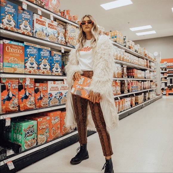 🐍 Princess Polly Snakeskin Pants 🐍 - Picture 1 of 5